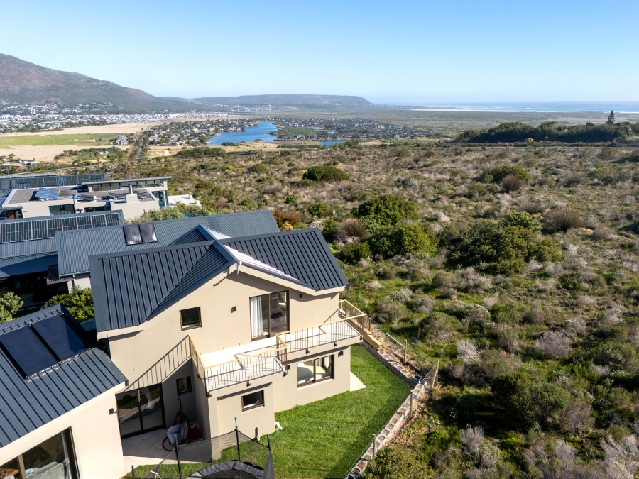 5 Bedroom Property for Sale in Chapman